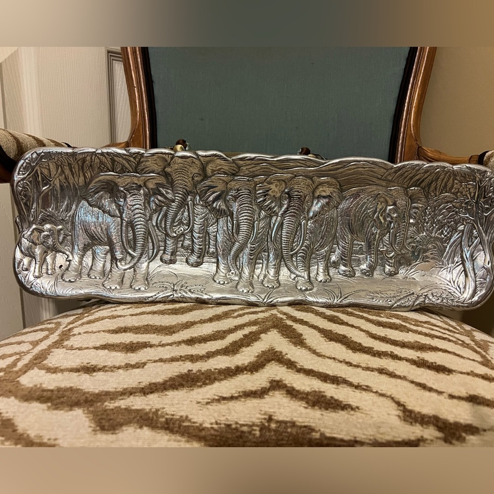 Arthur court tray